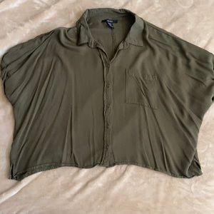 Forever 21 Crop Button Down Top